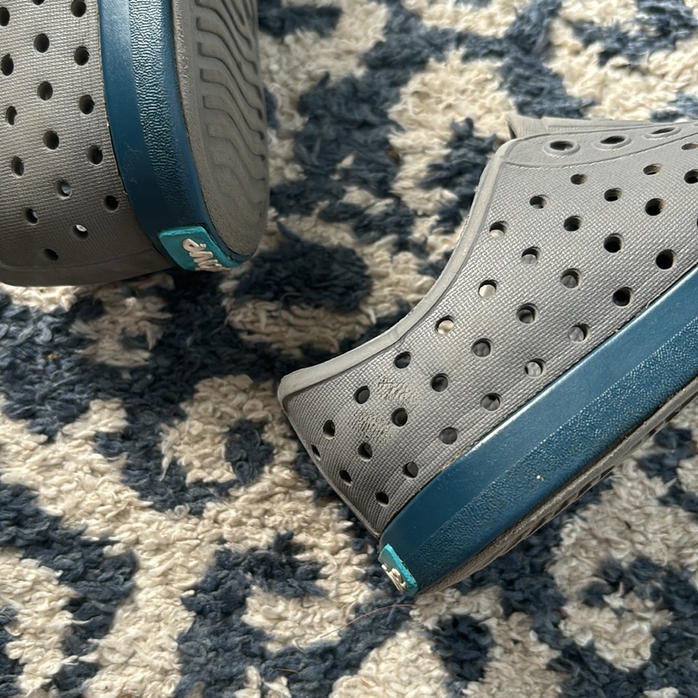 Native shoes - Picture 6 of 8